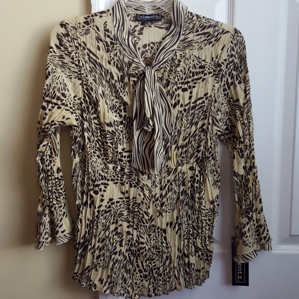 Elements Print 2-Piece Blouse
